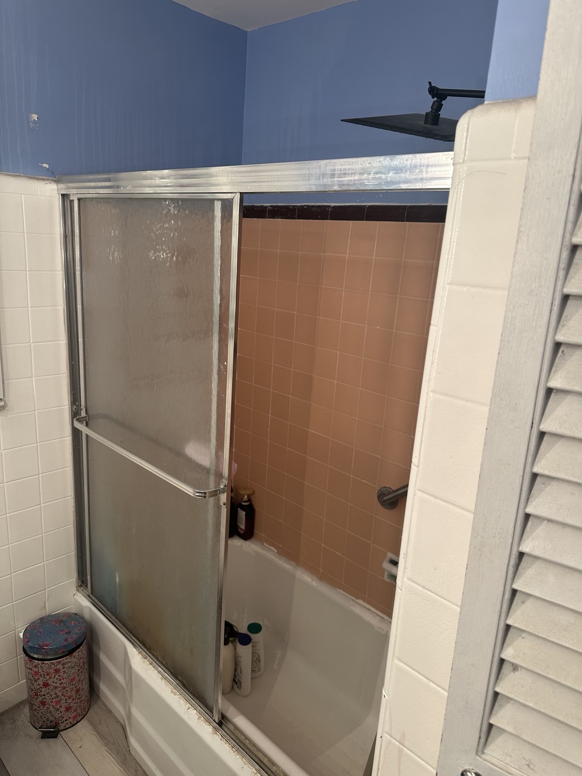 Bathroom shower before remodel in South Jersey
